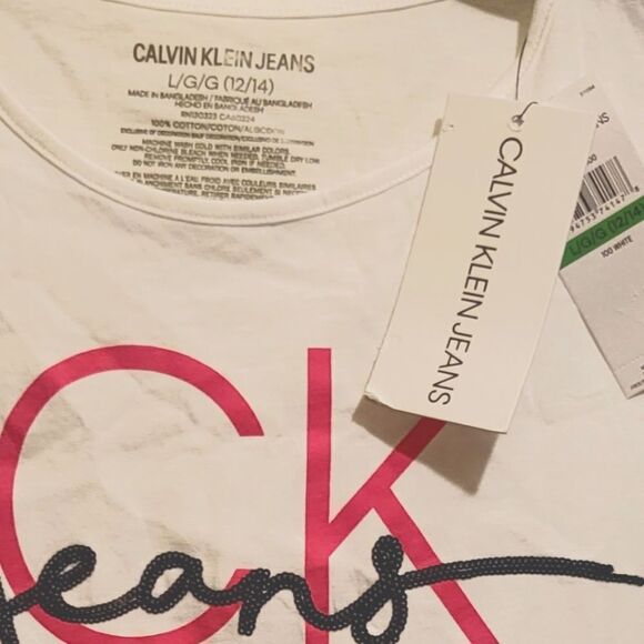 NWT Calvin Klein Girls Sequin & Hot Pink CK Logo Tee - Picture 6 of 6